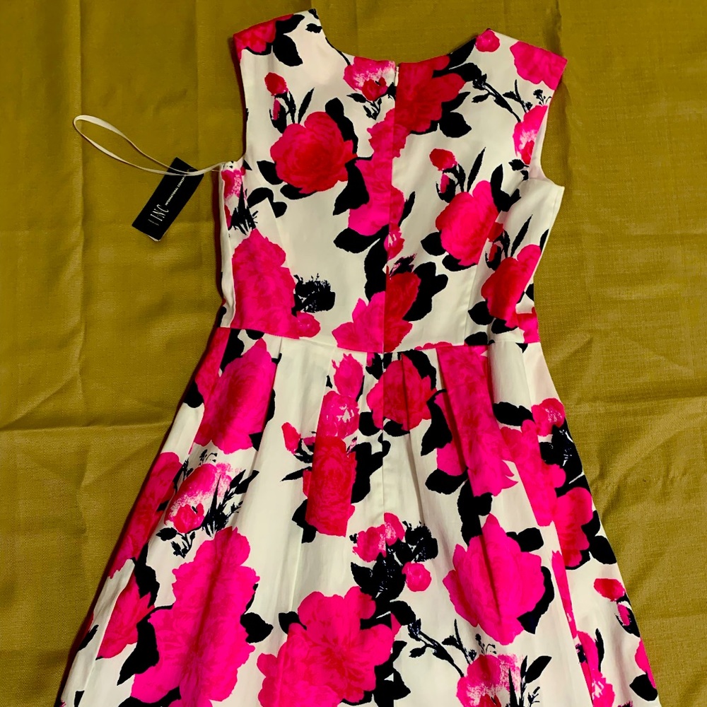Dress / summer / pink flowers / INC. Size 6.